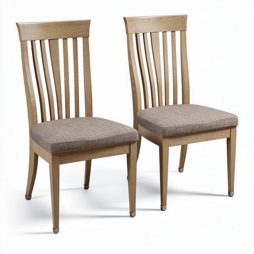 Chaises en bois clair avec assise en tissu beige dimensions 45 x 45 x 90cm
